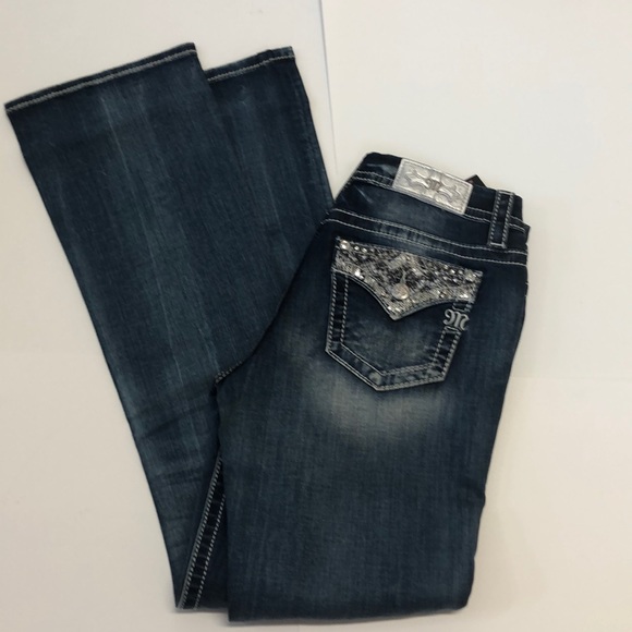 NWT!! Miss Me Jeans π - Picture 3 of 7